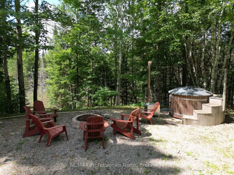 1419 Clement Lake Rd photo 2