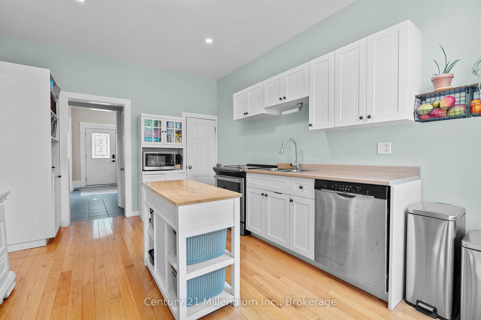 329 E 7th Street • Owen Sound, ON photo 16