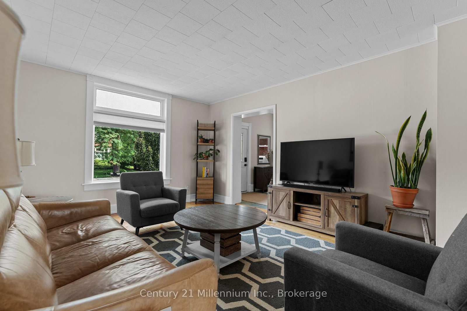 329 E 7th Street • Owen Sound, ON photo 20