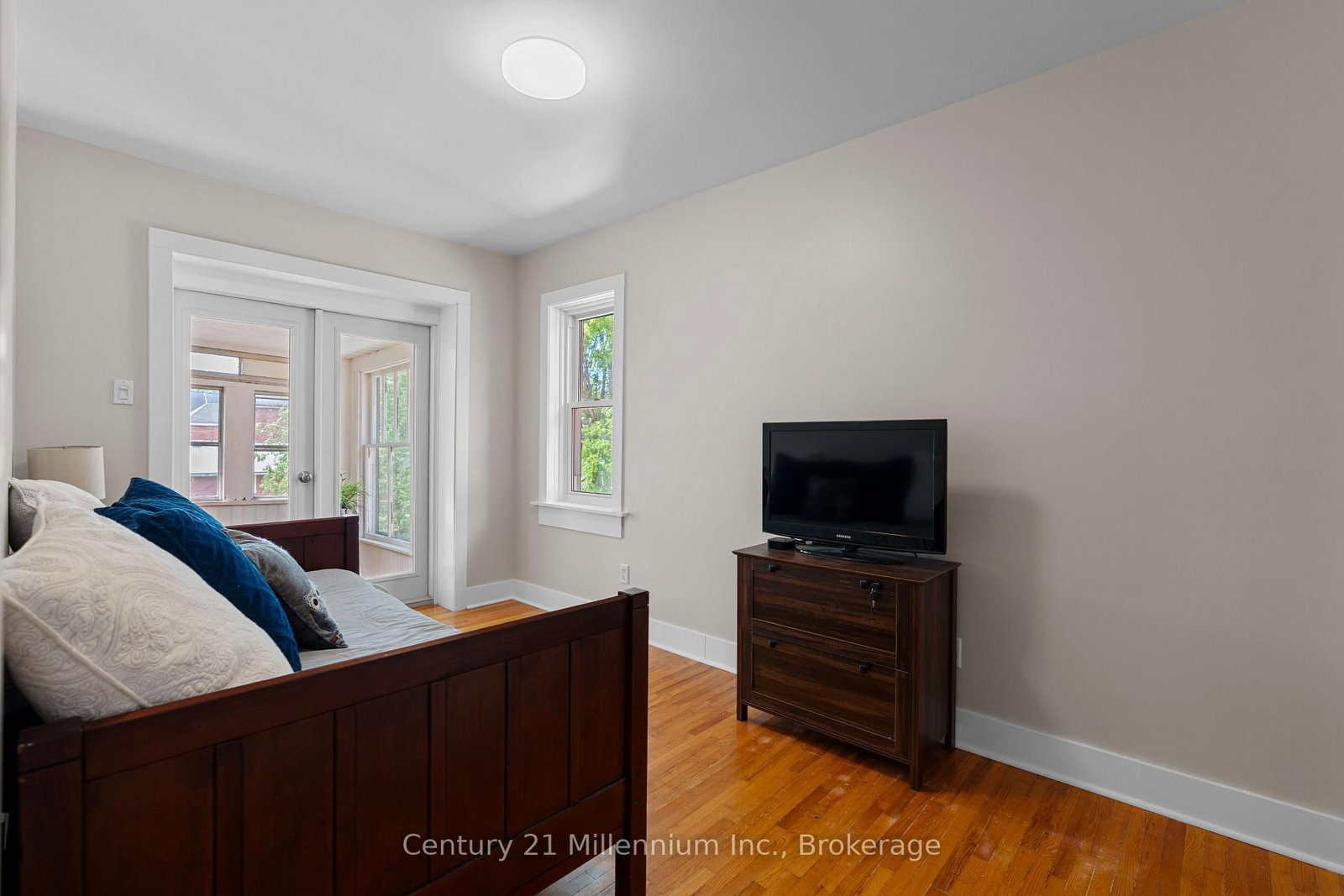 329 E 7th Street • Owen Sound, ON photo 29