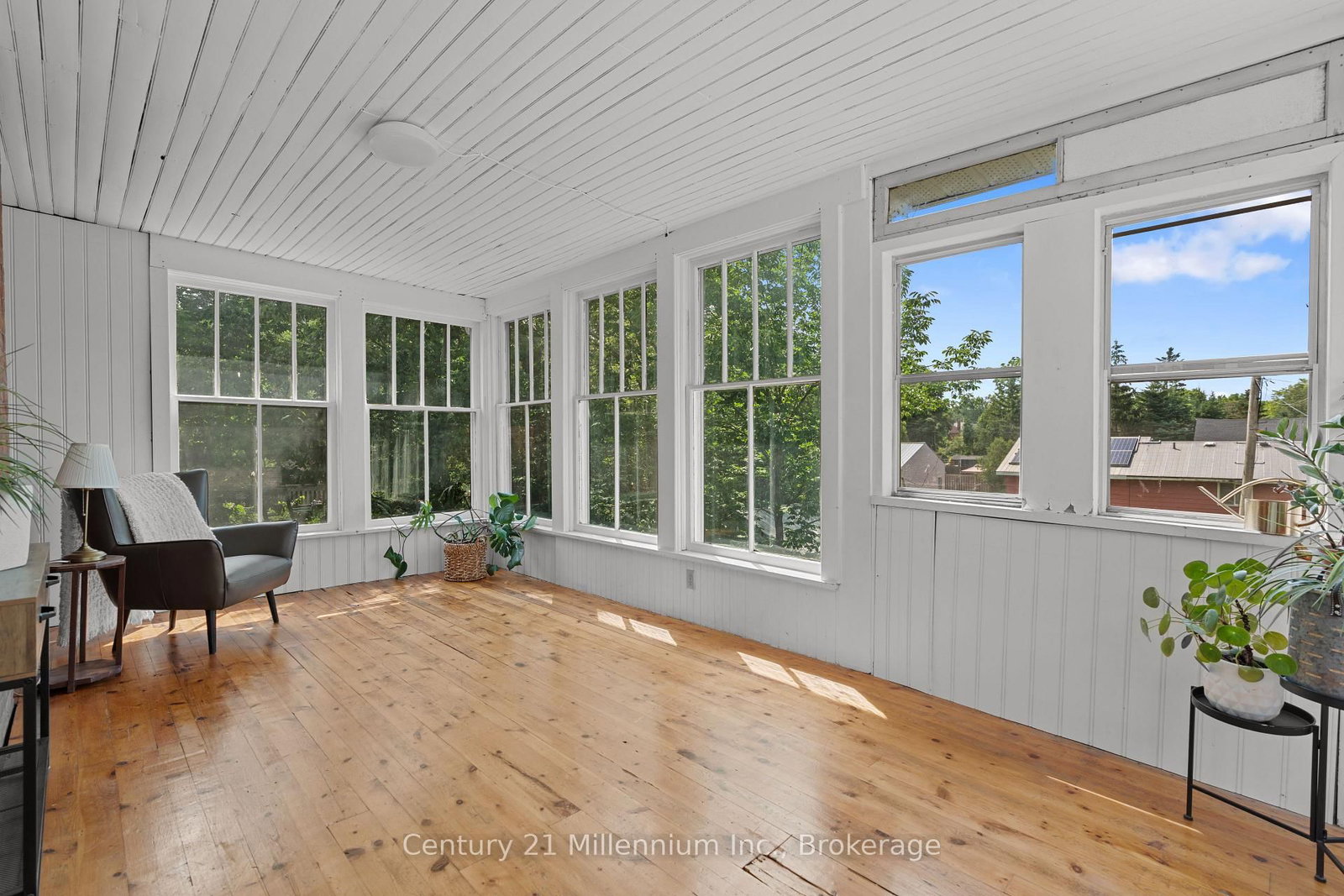 329 E 7th Street • Owen Sound, ON photo 33