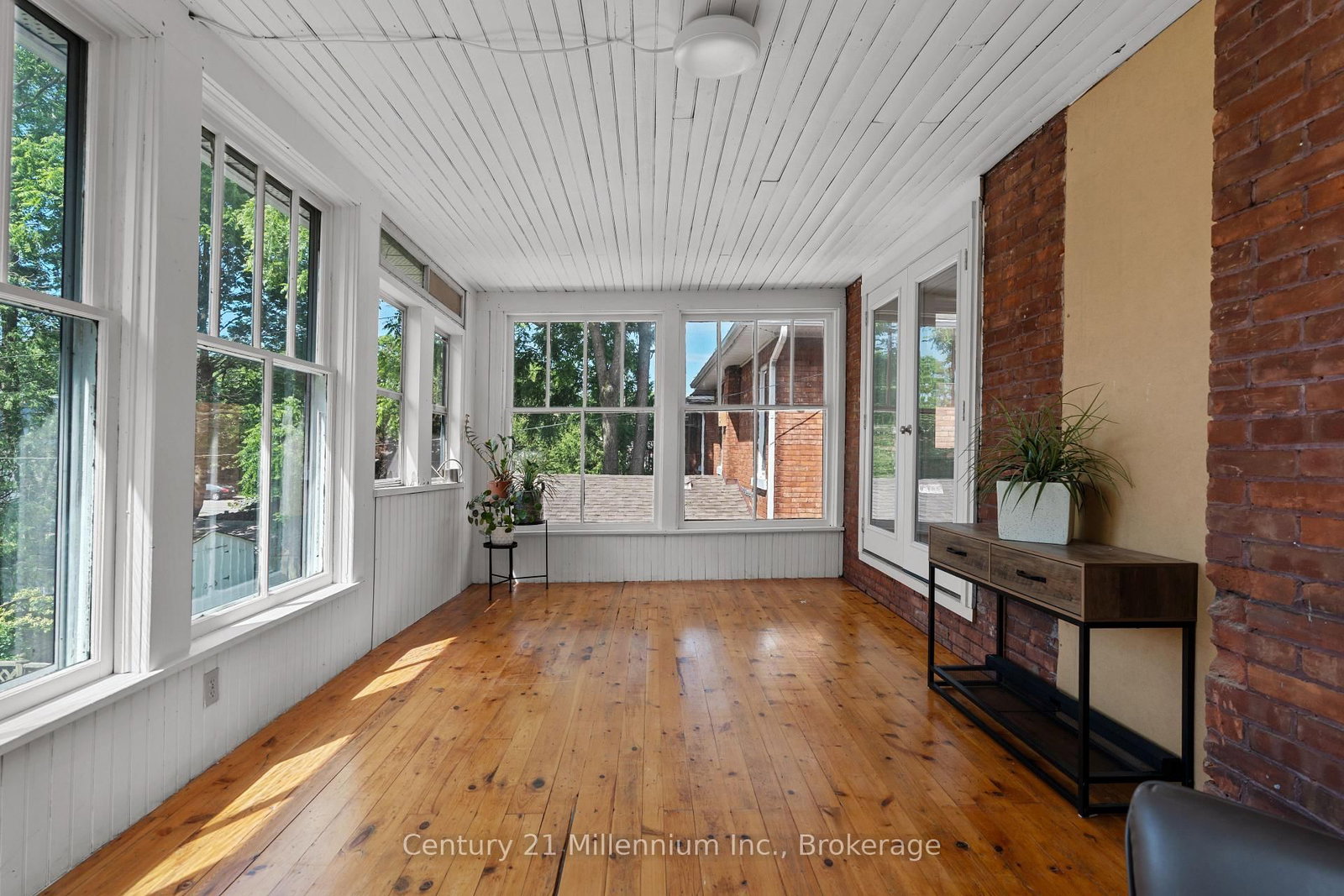 329 E 7th Street • Owen Sound, ON photo 34