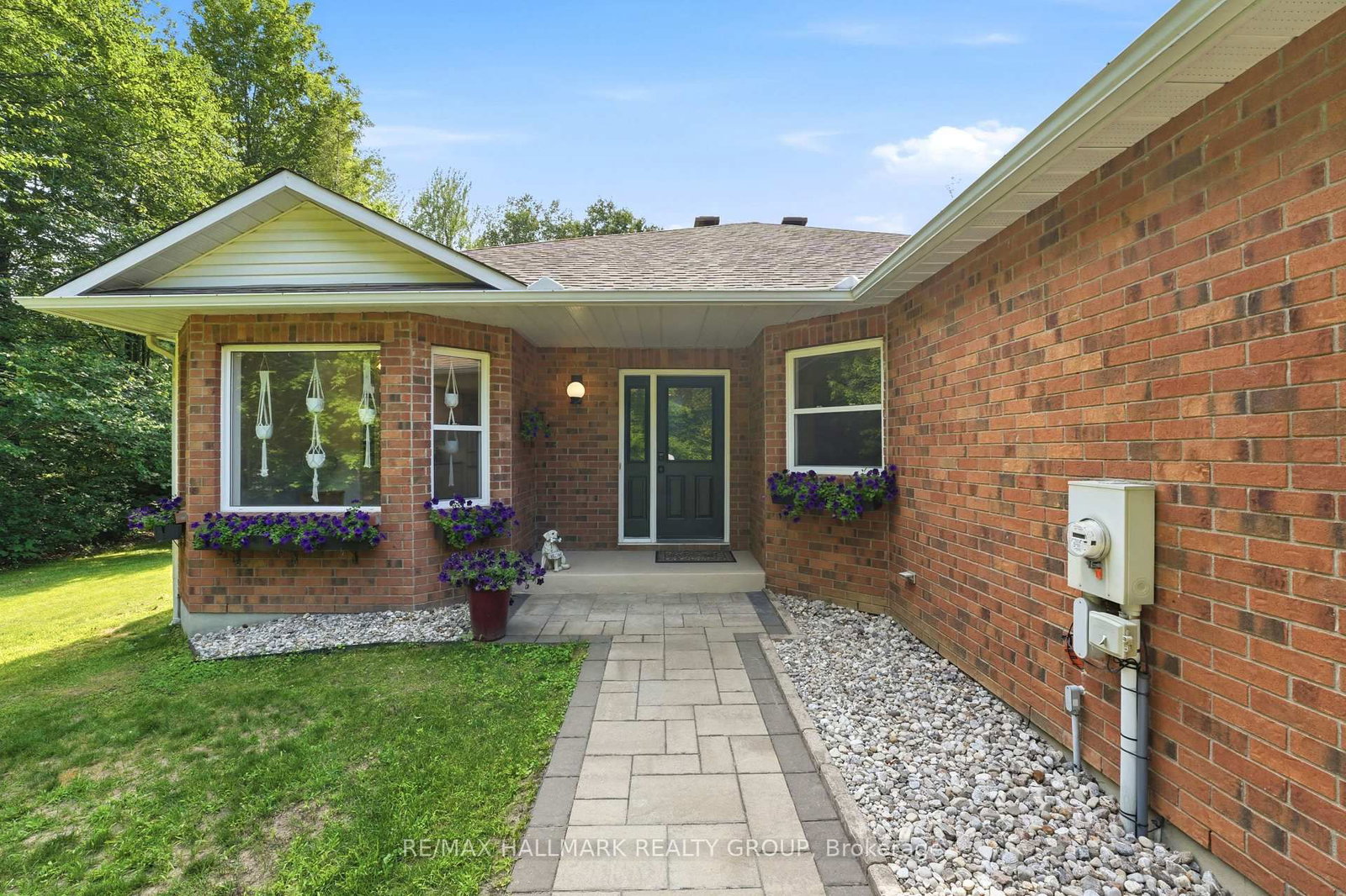 18 Josteen Drive • North Grenville, ON photo 3