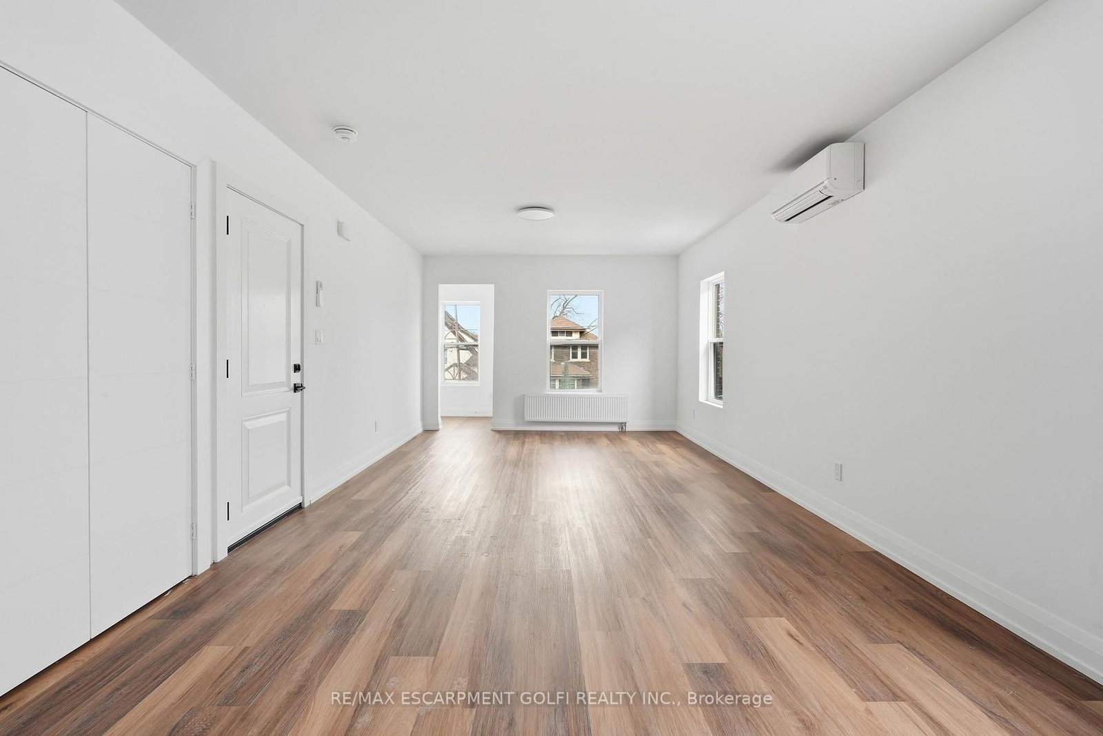 3 - 4876 Simcoe Street, Niagara Falls 5