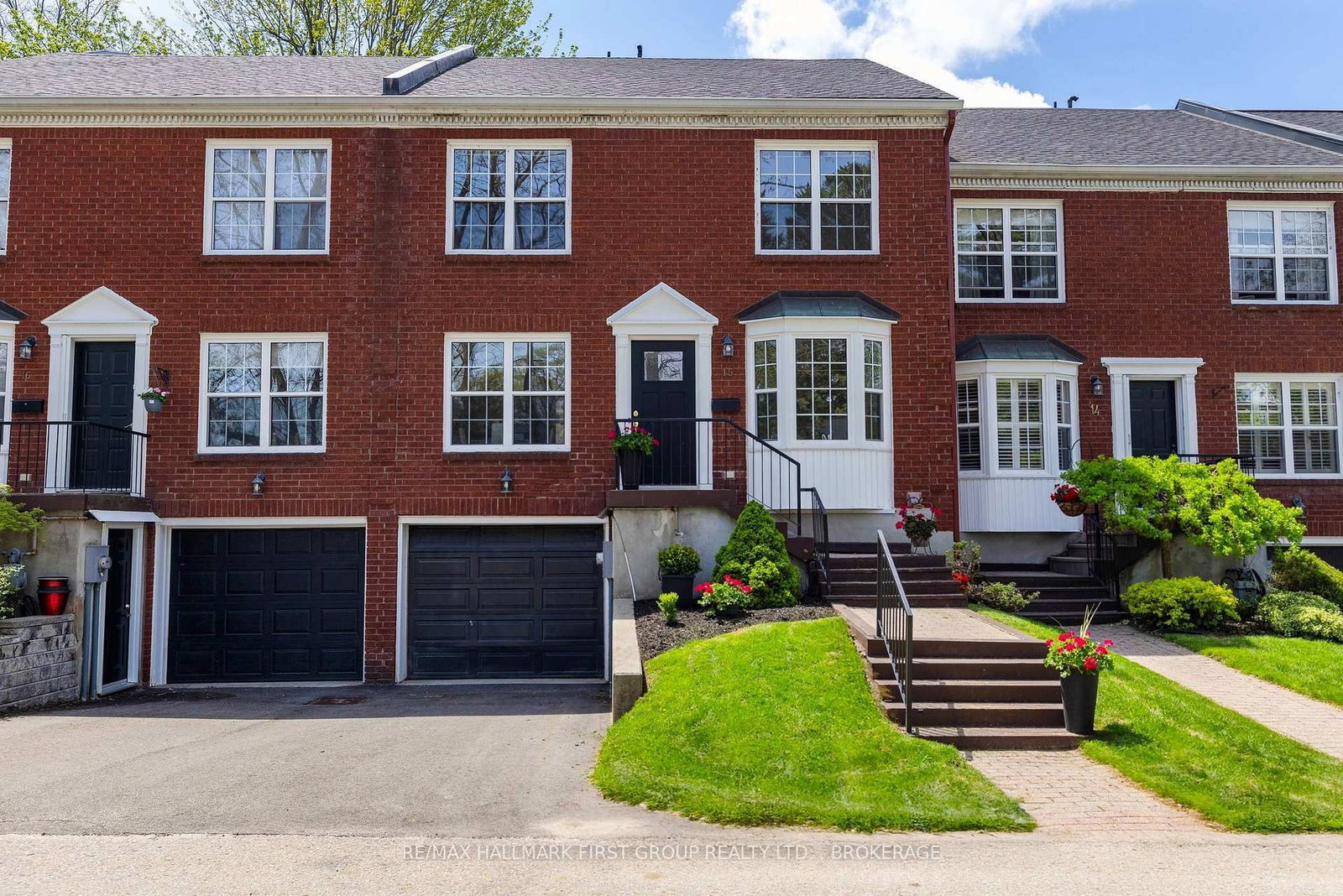 15 Country Club Place • Brockville, ON photo 1