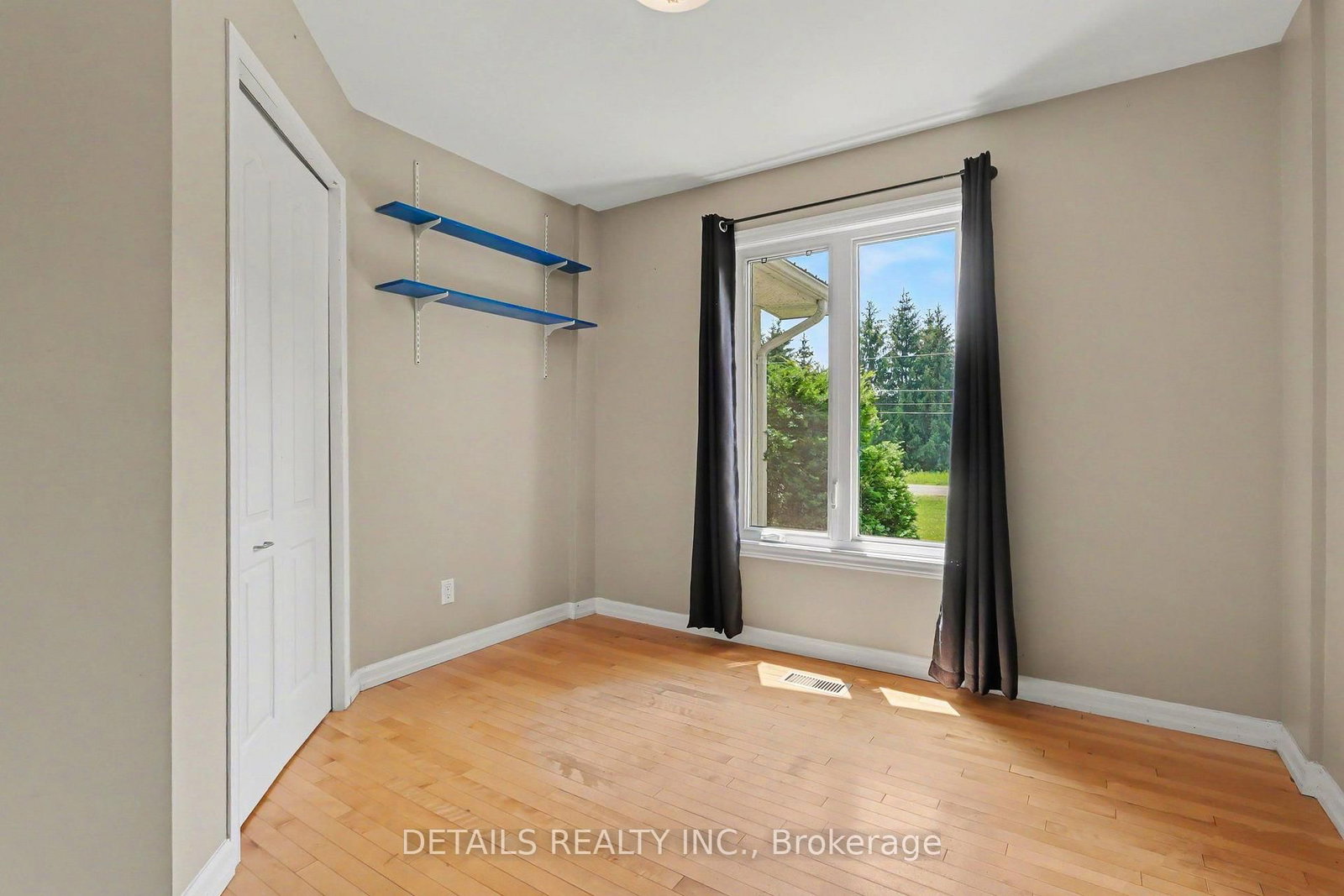 559 Main Street • North Grenville, ON photo 21