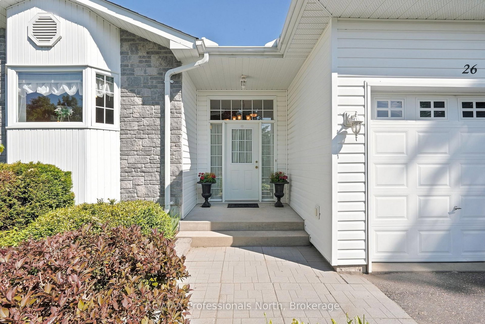 26 Heritage Crescent • Huntsville, ON photo 2