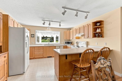 26 Heritage Crescent — more photos