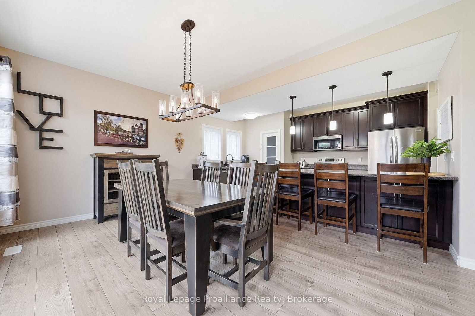 38 Redwood Drive • Belleville, ON photo 13