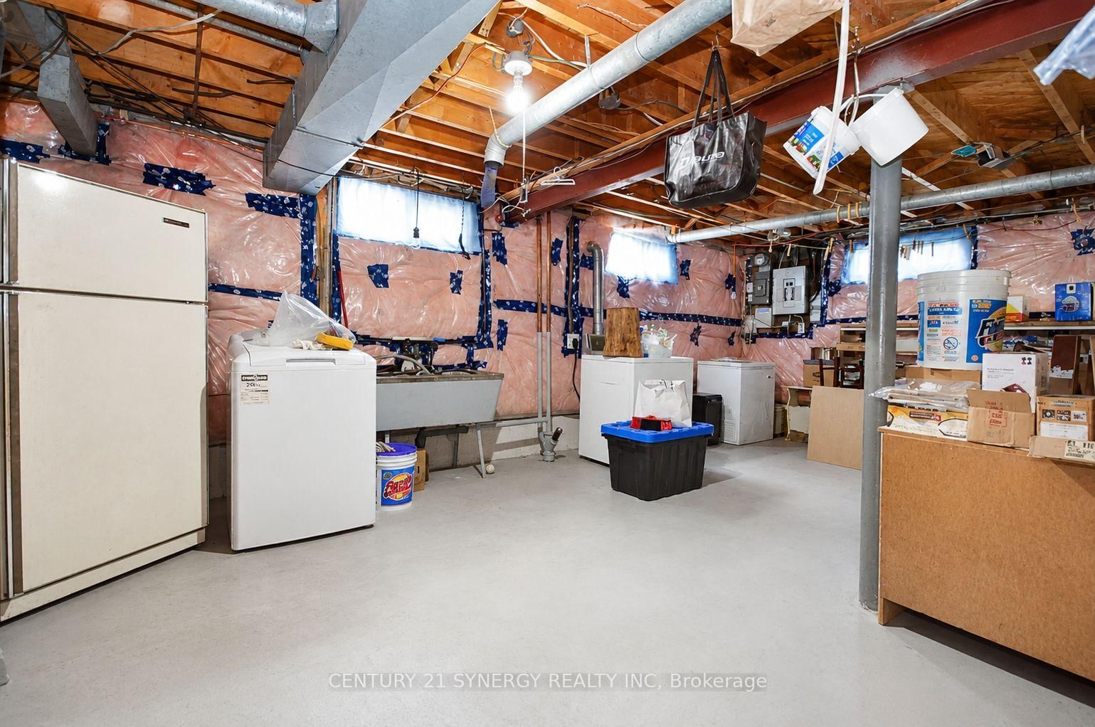2148 Iris Street • Ottawa, ON photo 25