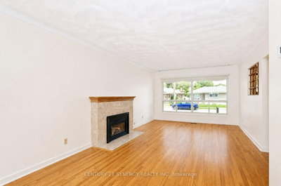 2148 Iris Street — photo 4