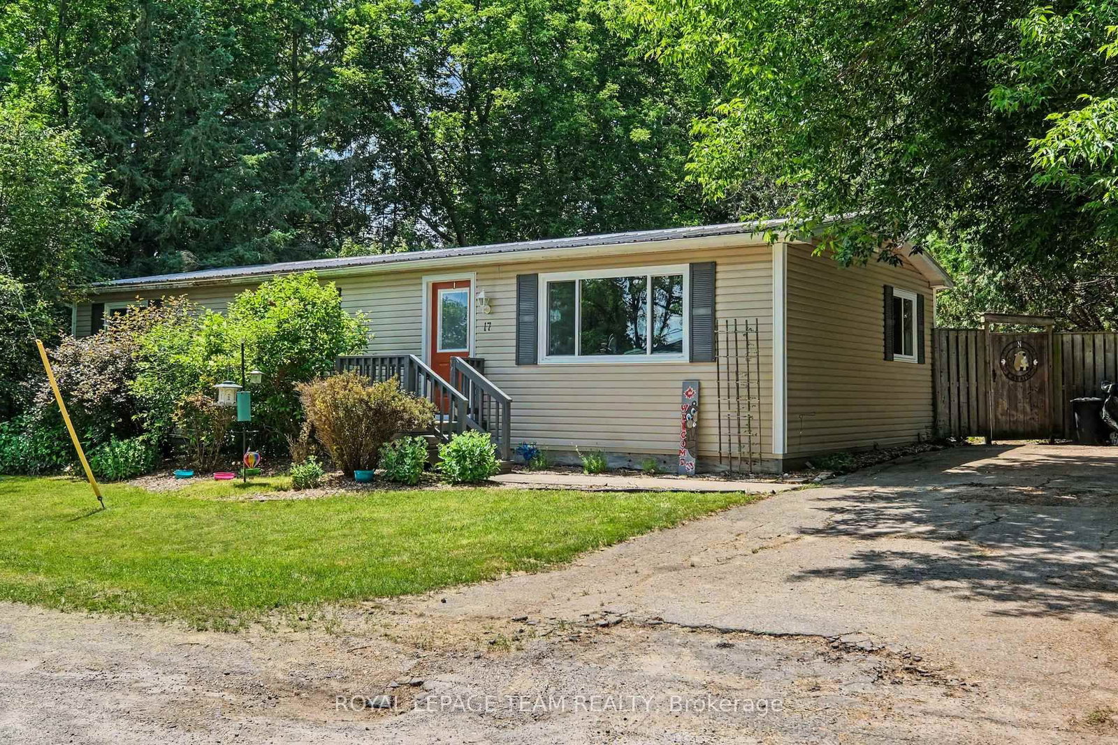 17 Cassell Lane • Rideau Lakes, ON photo 1