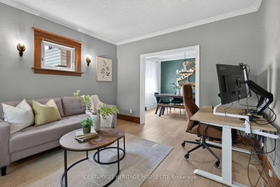 98 Roger Street • Waterloo, ON photo 8