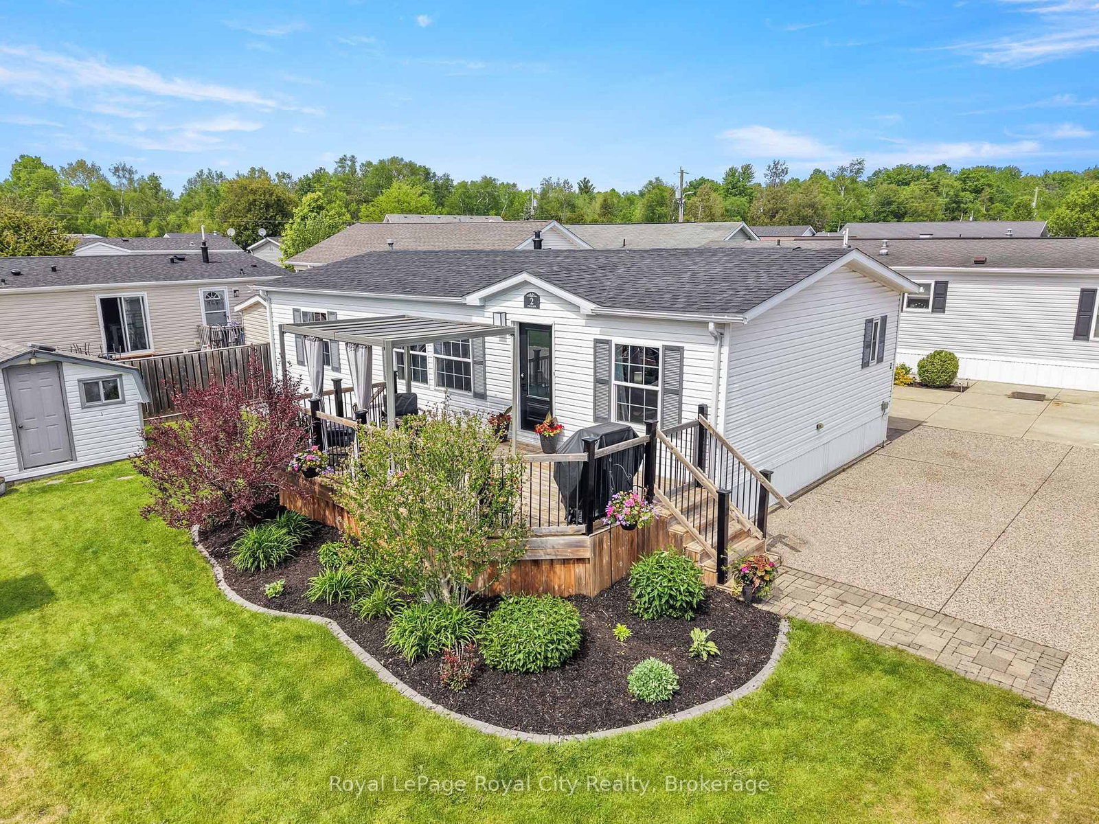 2 PAVILION Road • Puslinch, ON photo 1