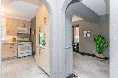 42 Guelph Street — more photos