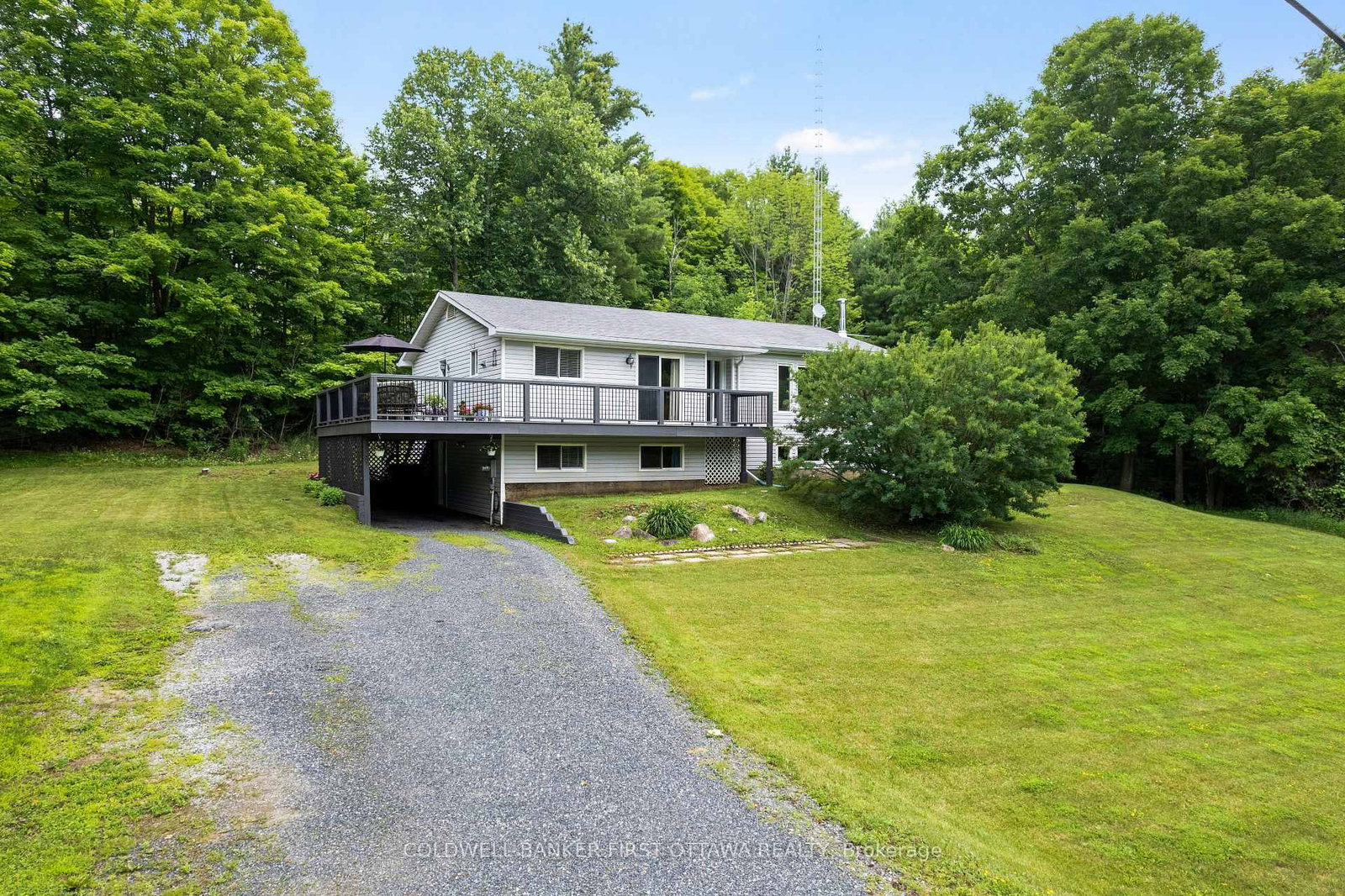 3800 Wolf Grove Road • Lanark, ON photo 1
