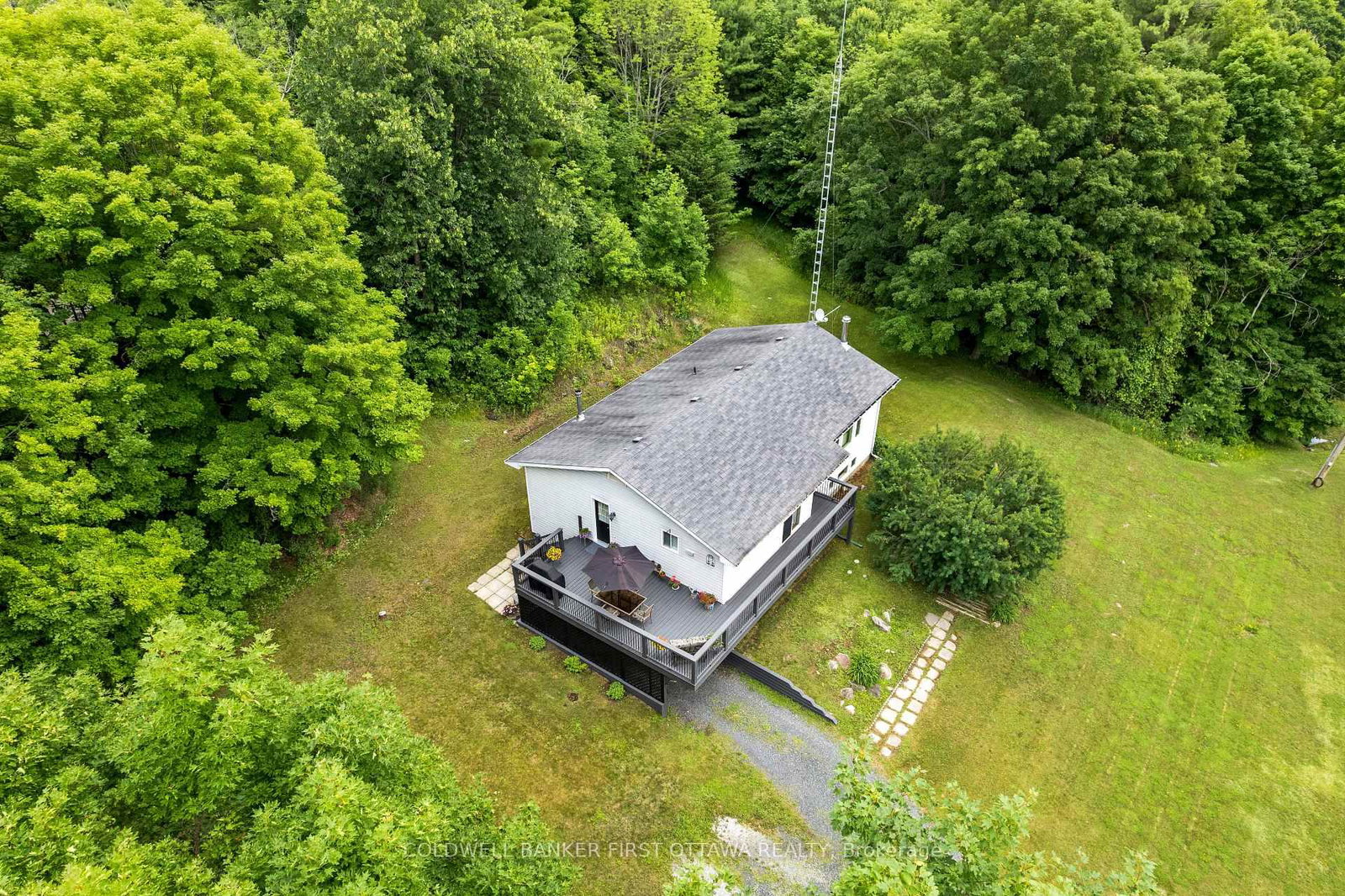 3800 Wolf Grove Road • Lanark, ON photo 39