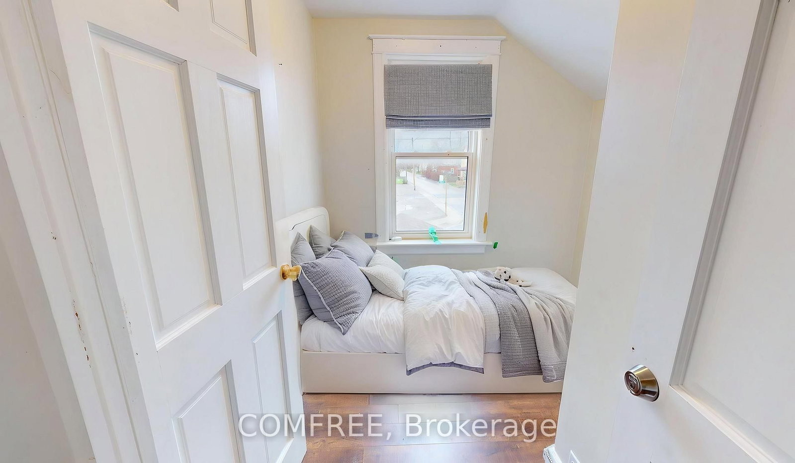 1405 King St, Cambridge, view 19