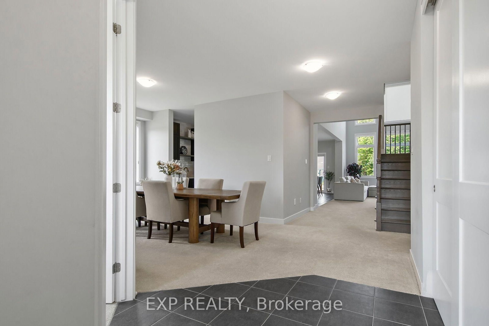 307 Antler Court • Almonte, ON photo 7