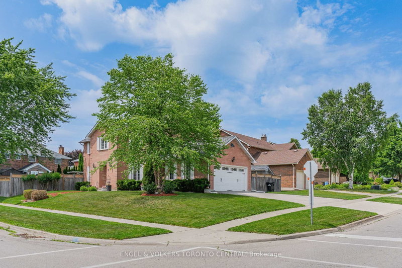 3 Wallace Drive