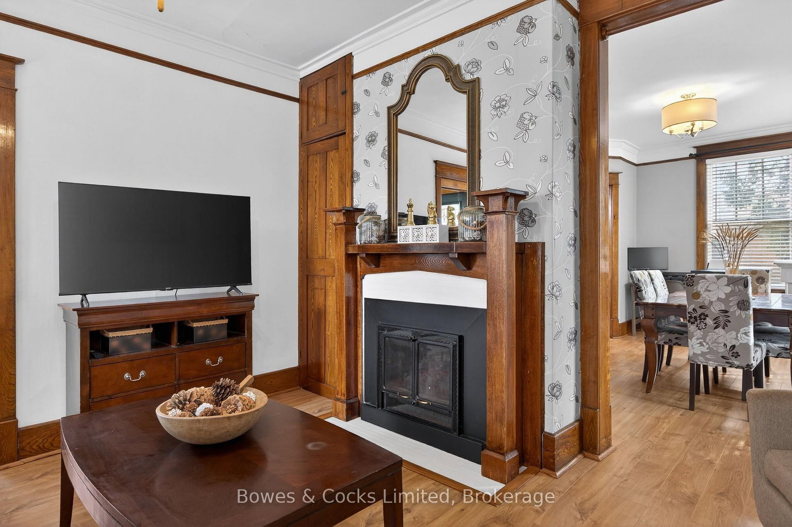 270 N William Street • Kawartha Lakes, ON photo 5