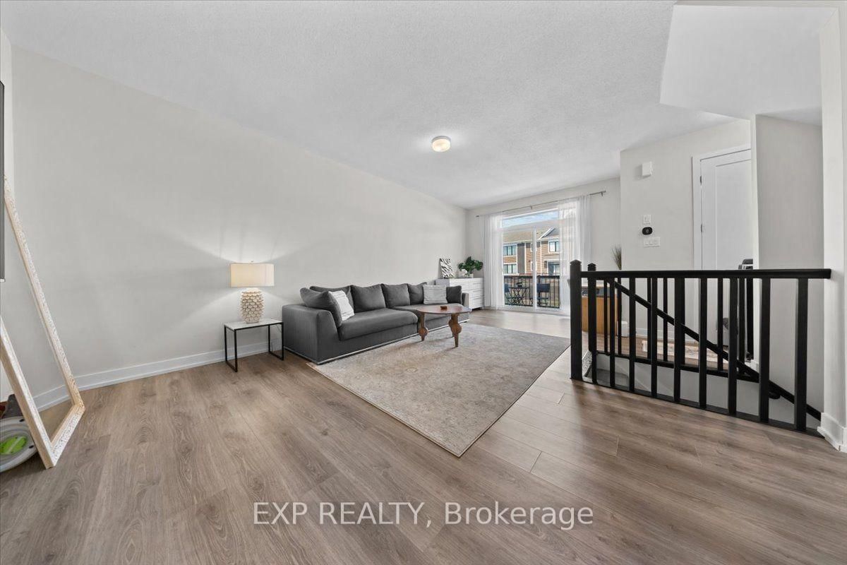 293 Anyolite Private • Ottawa, ON photo 18