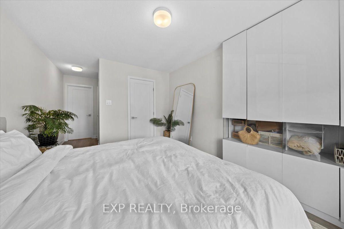 293 Anyolite Private • Ottawa, ON photo 28