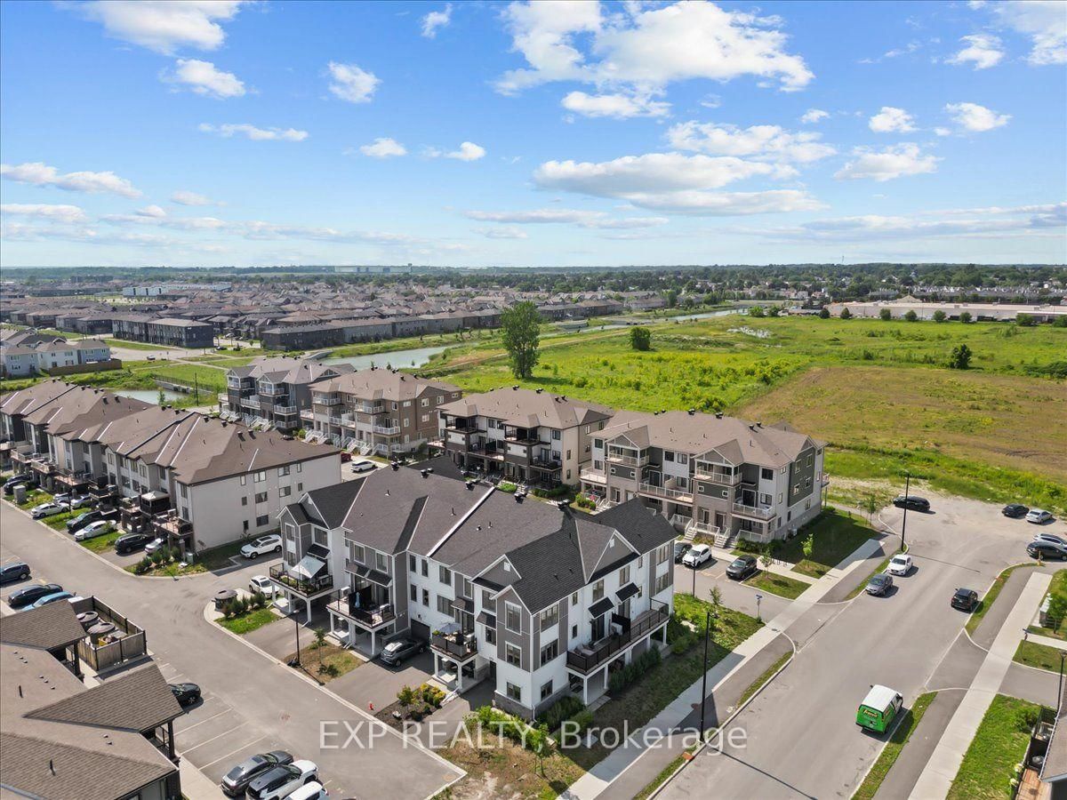 293 Anyolite Private • Ottawa, ON photo 38