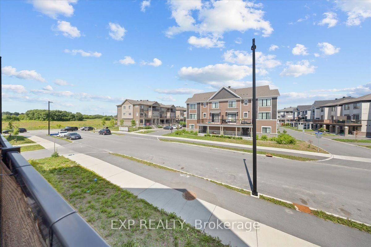 293 Anyolite Private • Ottawa, ON photo 43