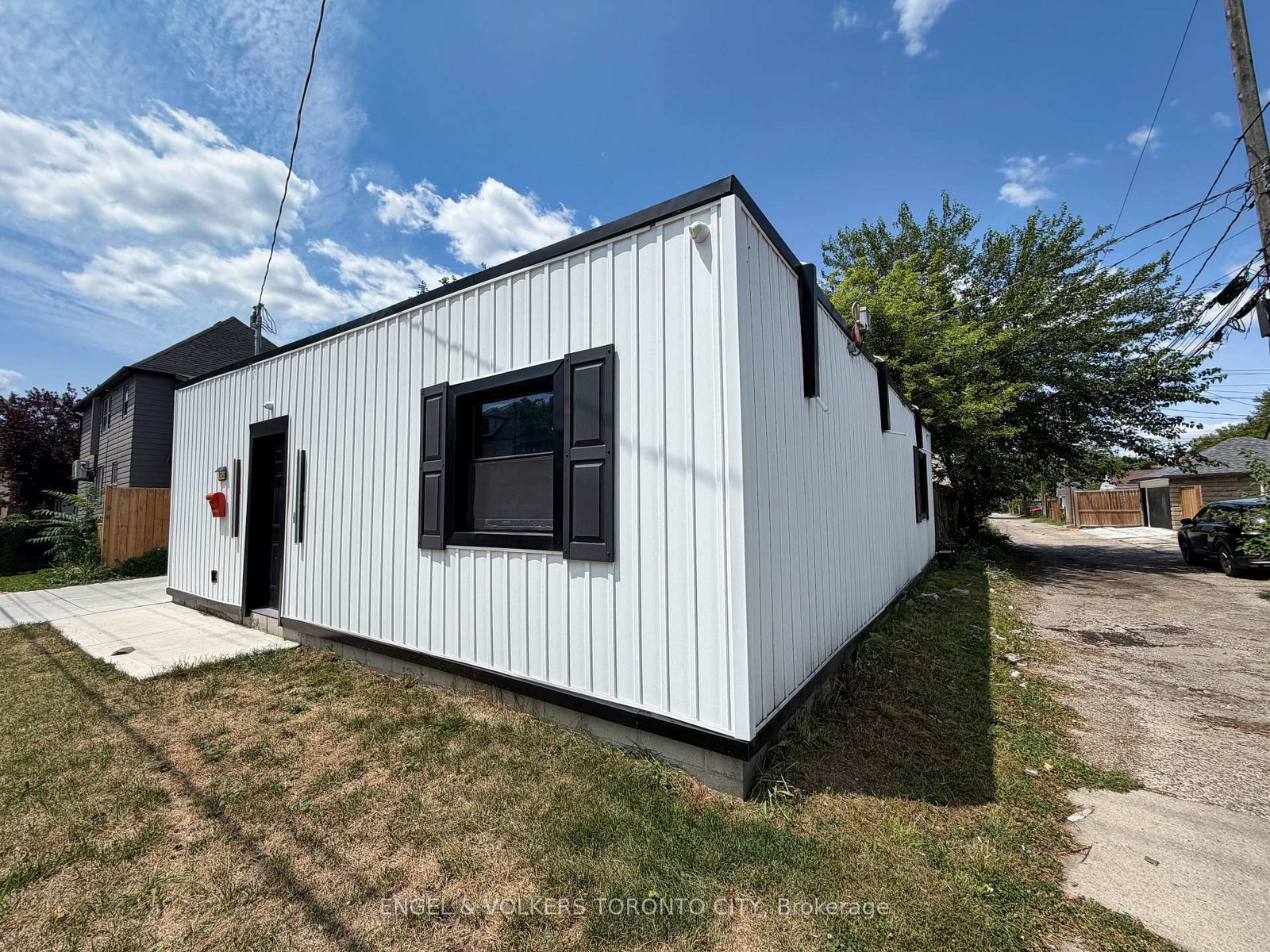792 Pierre Avenue • Windsor, ON photo 35