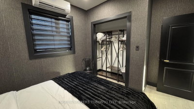 792 Pierre Avenue • Windsor, ON photo 4