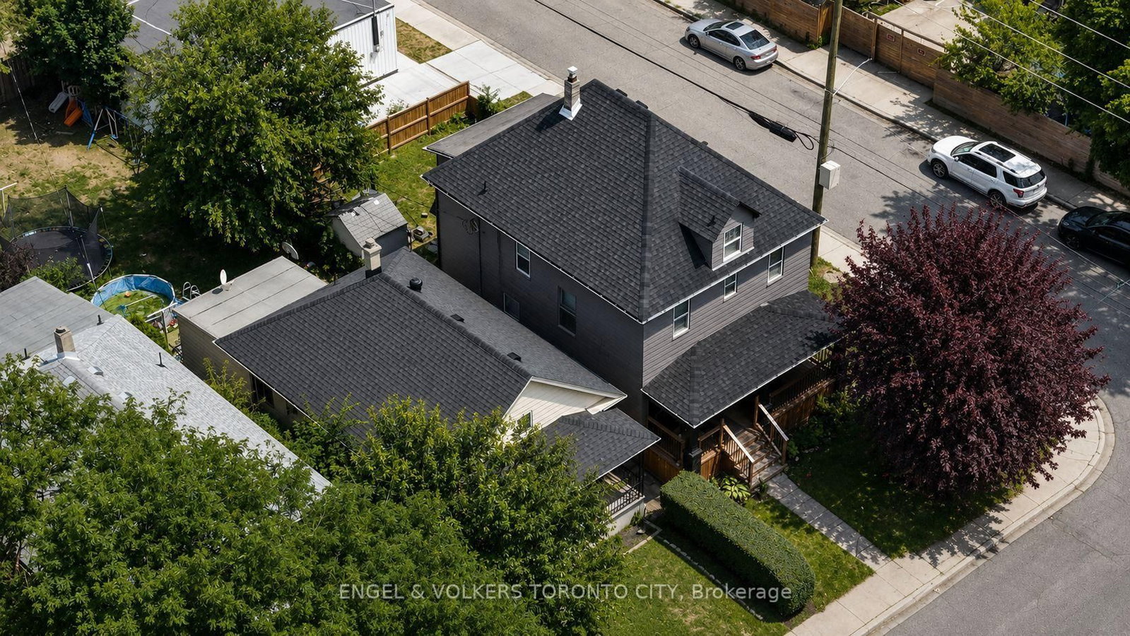 792 Pierre Avenue • Windsor, ON photo 43
