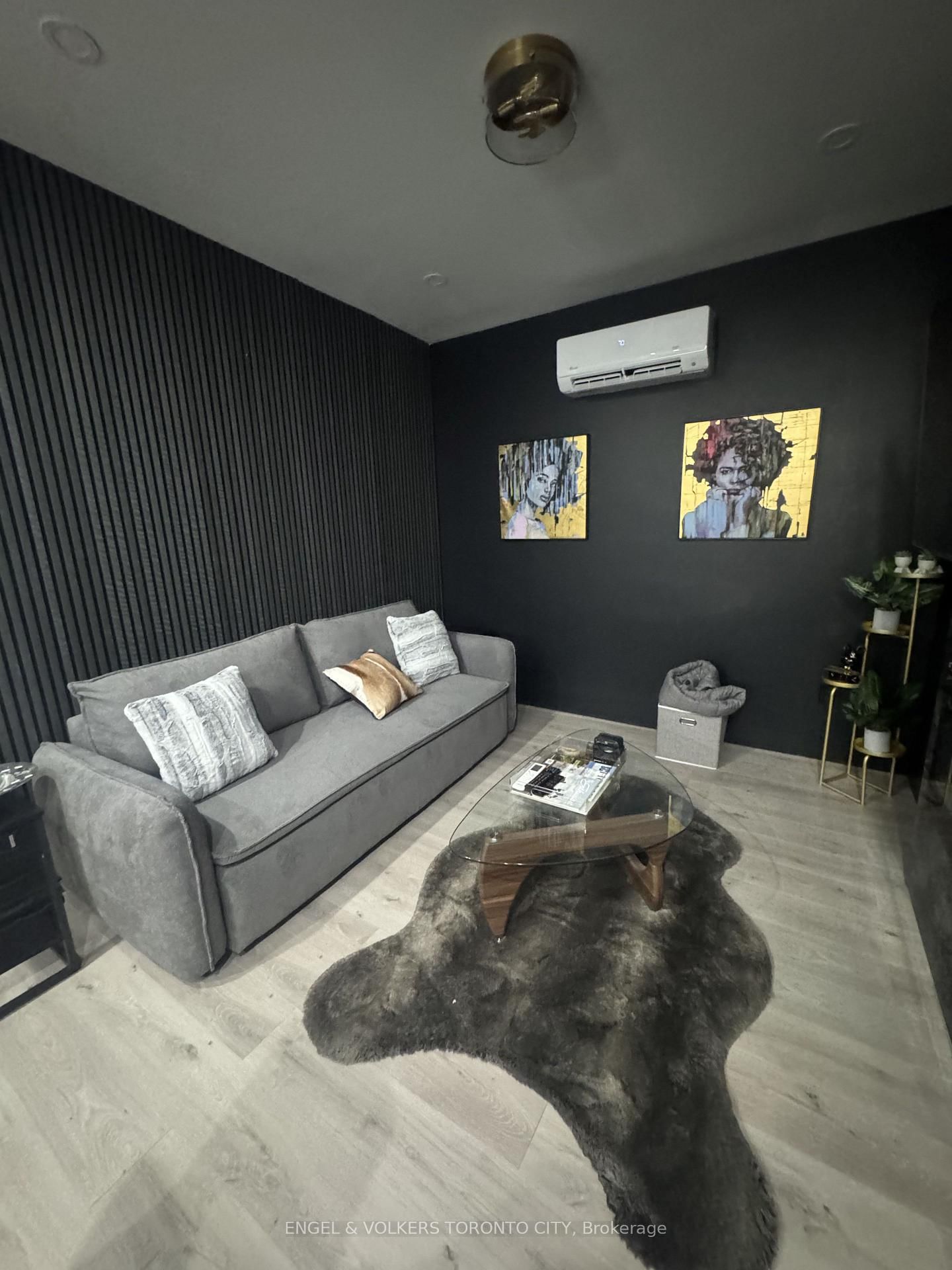 792 Pierre Avenue • Windsor, ON photo 6