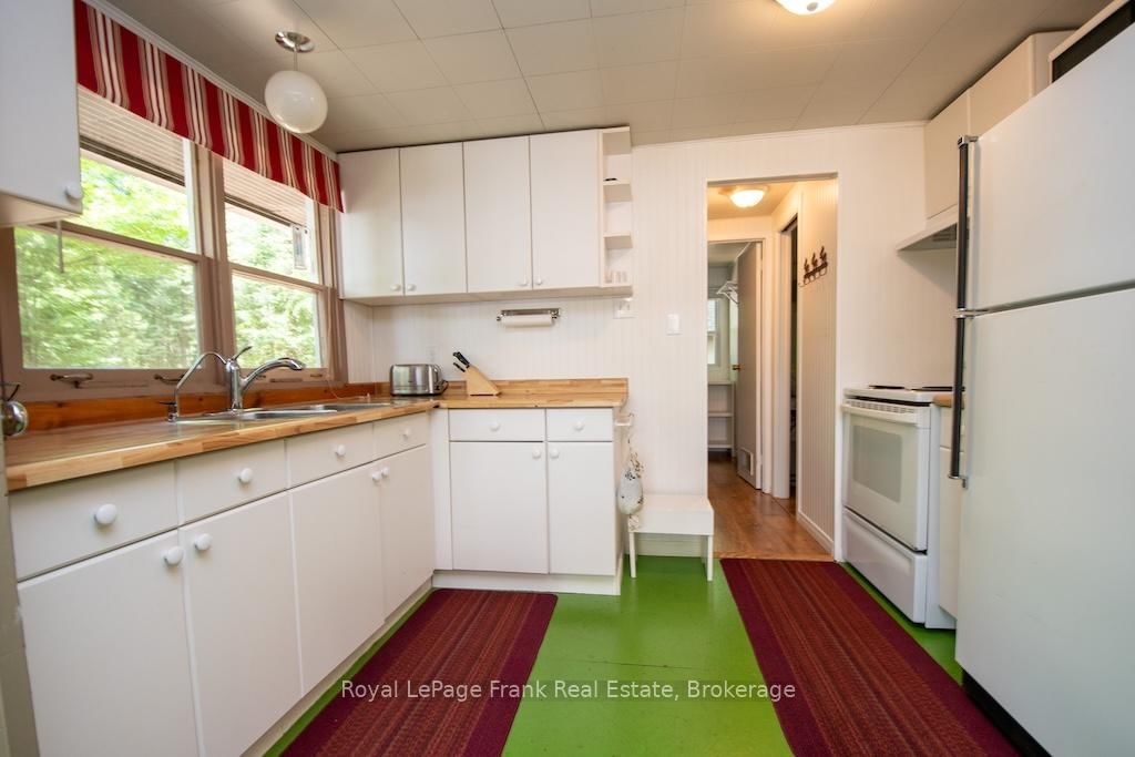 24 Fire Route 306 • Trent Lakes, ON photo 16