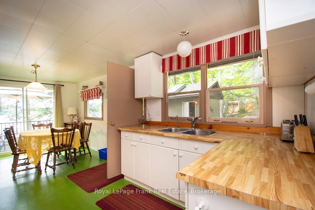 24 Fire Route 306 • Trent Lakes, ON photo 19