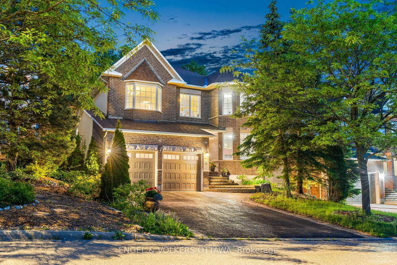8 Glenrill Place, Ottawa