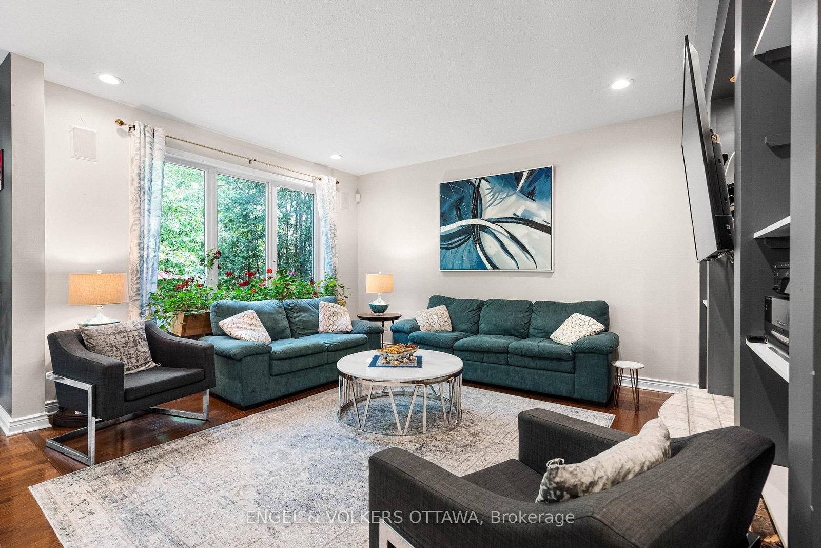 8 Glenrill Place • Ottawa, ON photo 12