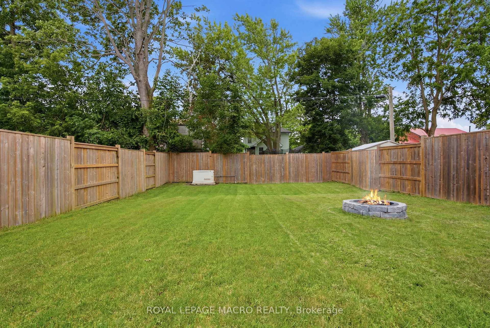 1055 Bay Street • Norfolk, ON photo 34