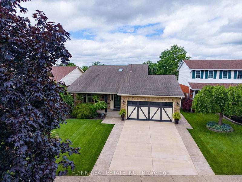 3907 Cardinal Drive