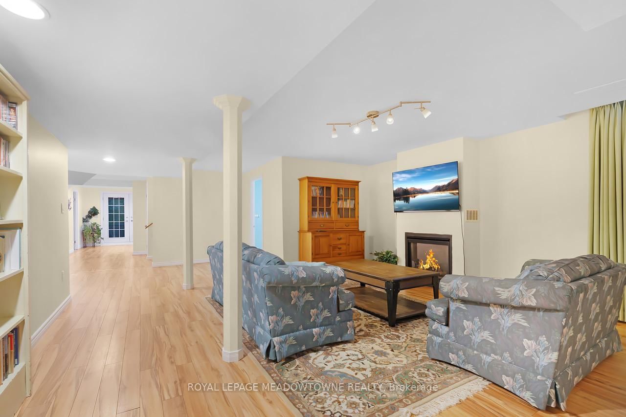 475 Valridge Drive • Hamilton, ON photo 33