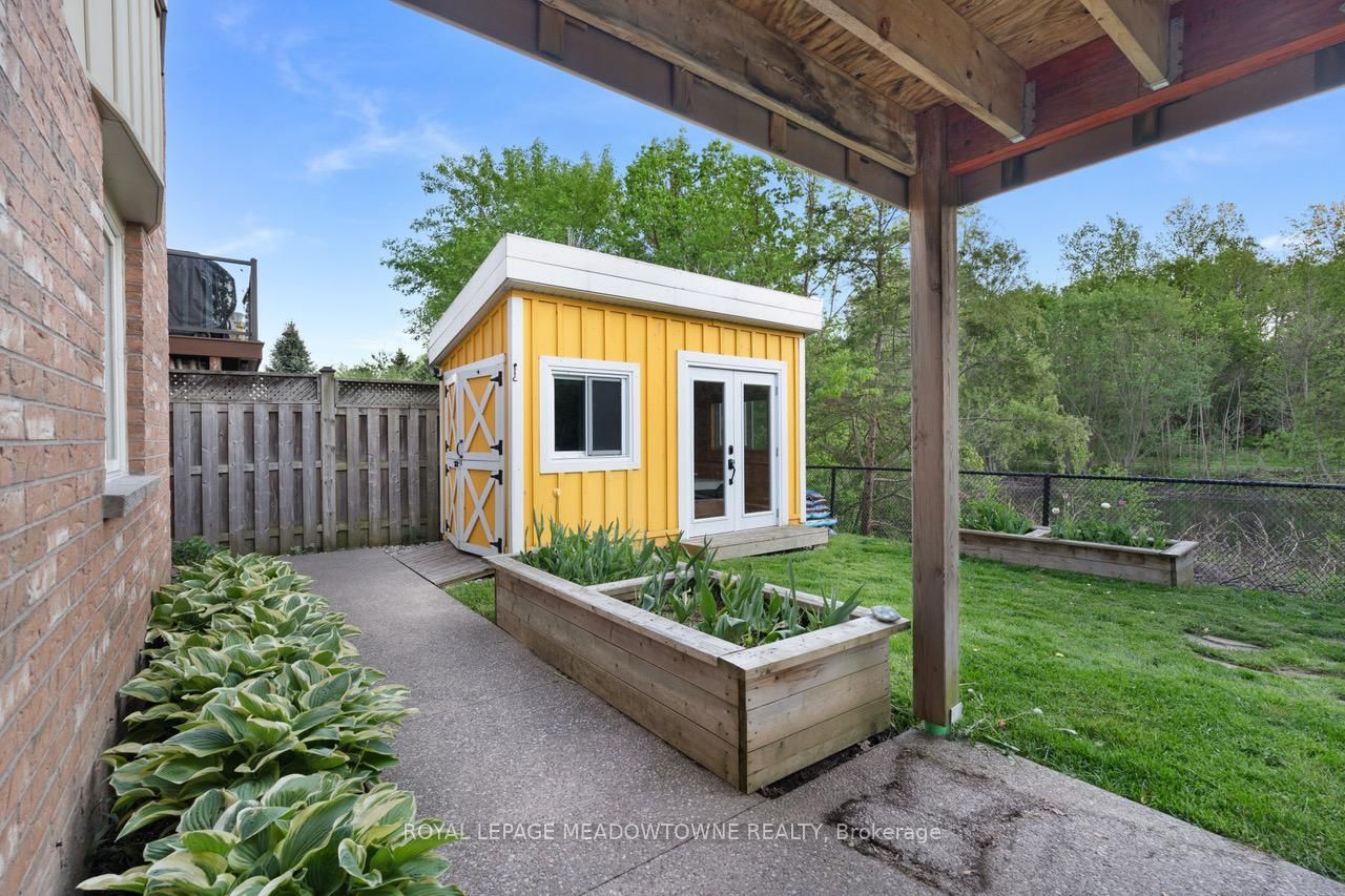 475 Valridge Drive • Hamilton, ON photo 40