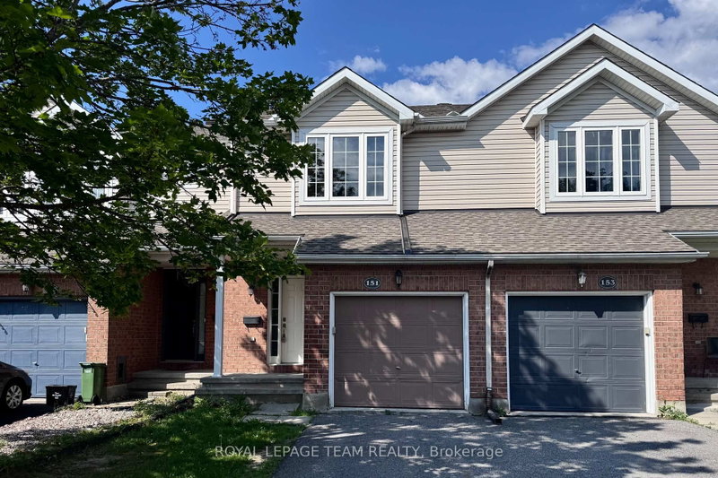 home for lease on 151 Oakfield Crescent