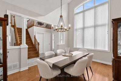 282 Winterberry Boulevard • Thorold, ON photo 8