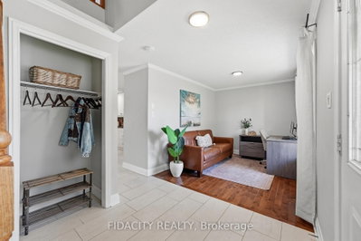 13 Poole Creek Crescent • Stittsville, ON photo 5