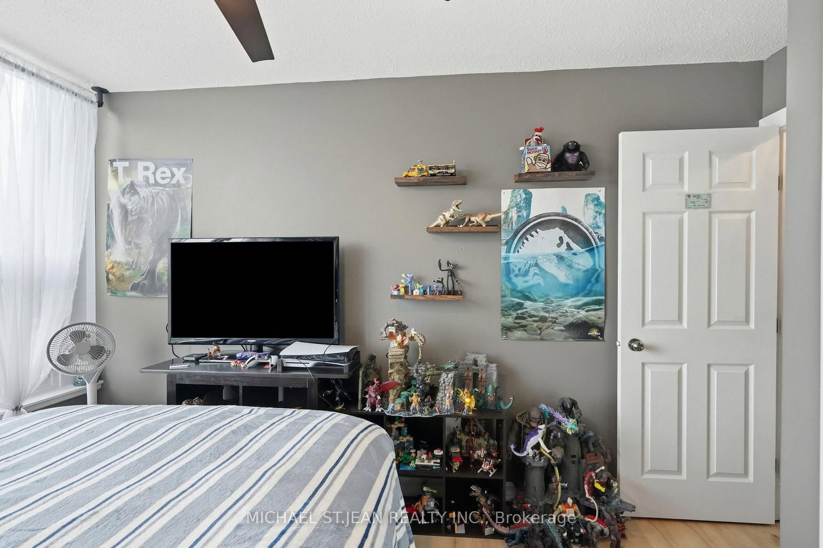 Listing Image 32