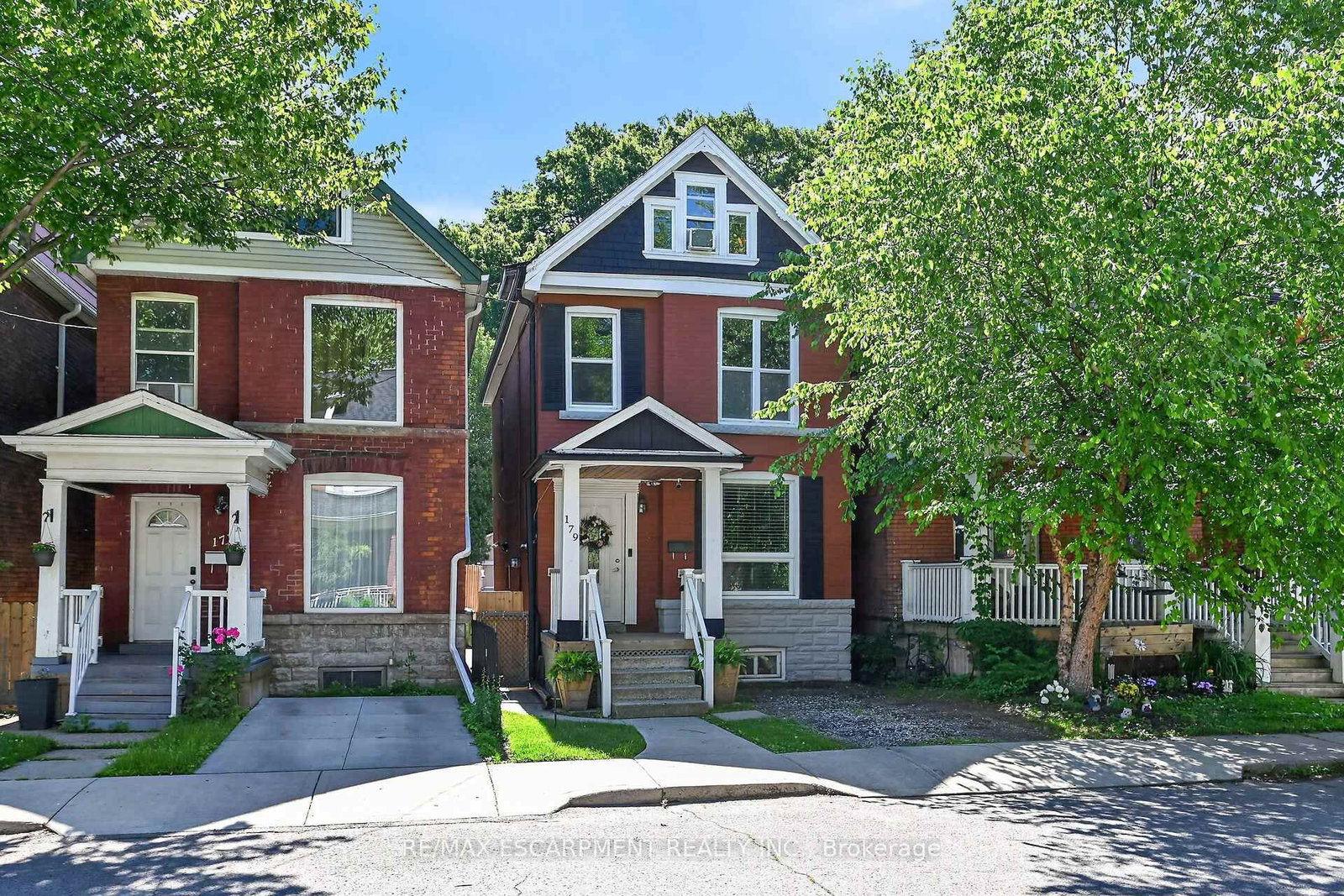 Detached House for sale at 179 Burris Street, Hamilton, Ontario, L8M 2J7 - St. Clair - MLS: X13541112