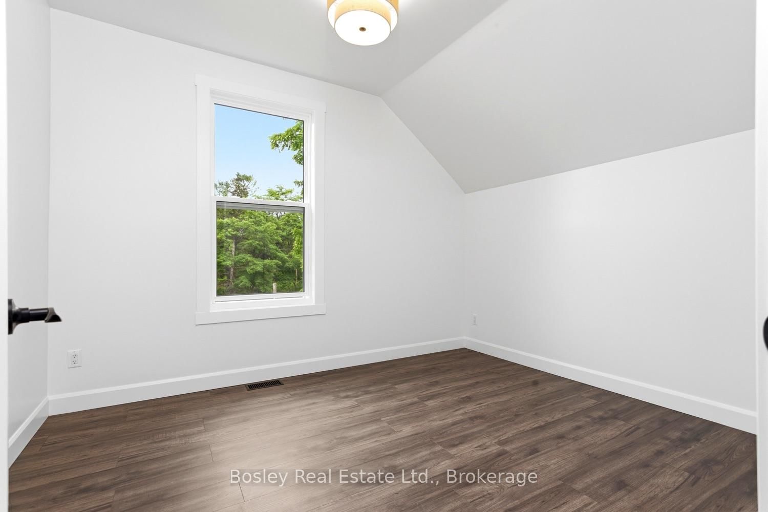 40 Charles Street • Port Hope, ON photo 26