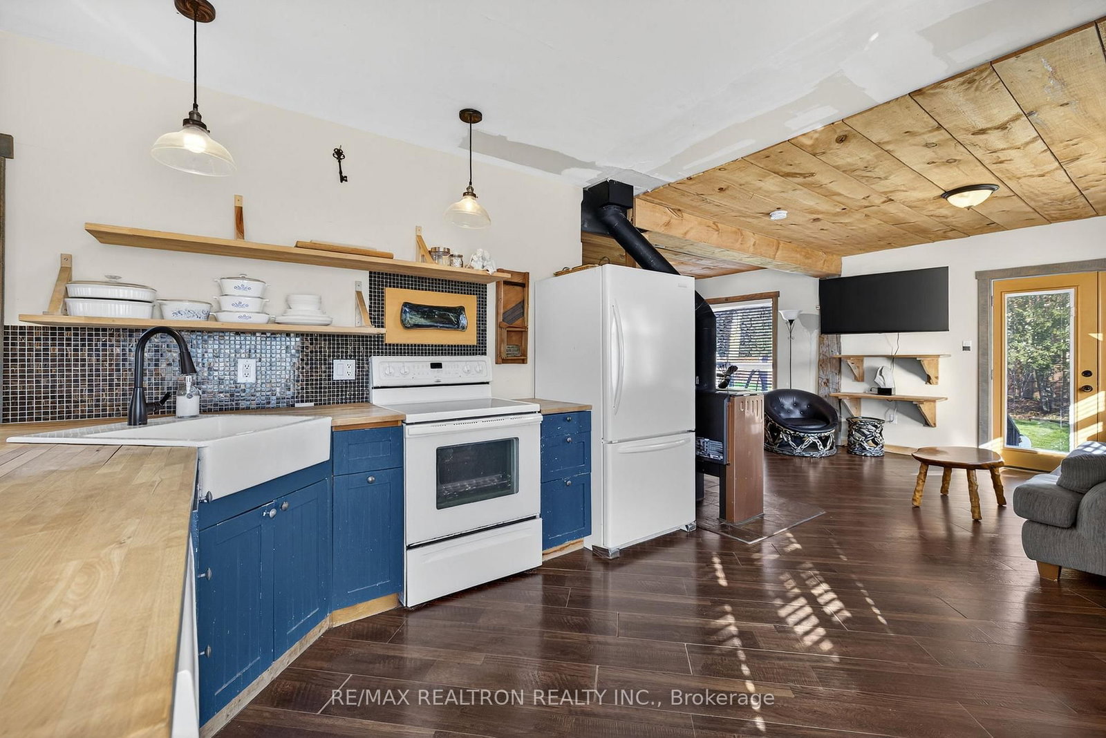 3 Elora Street N • Mapleton, ON photo 21