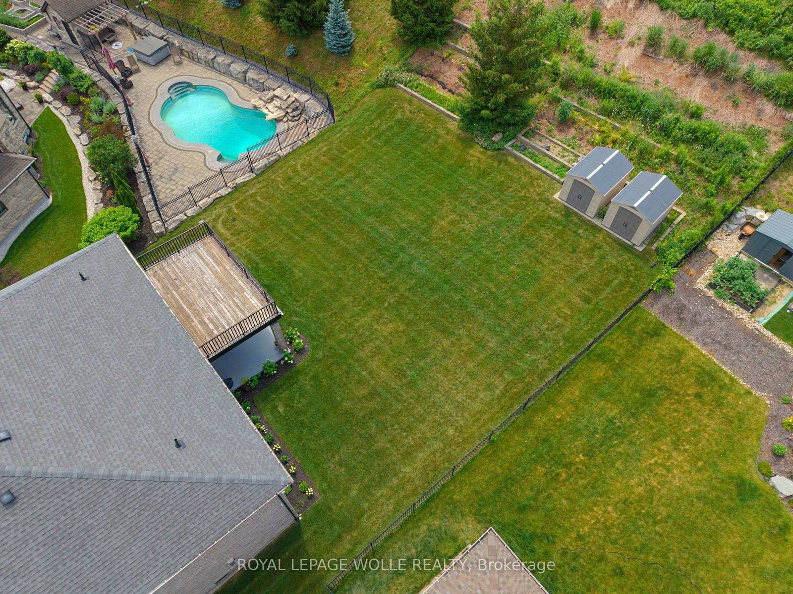38 River Valley Drive • Kitchener, ON photo 3