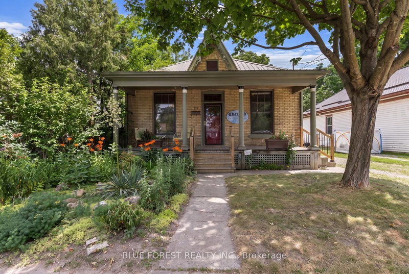 550 Elizabeth Street